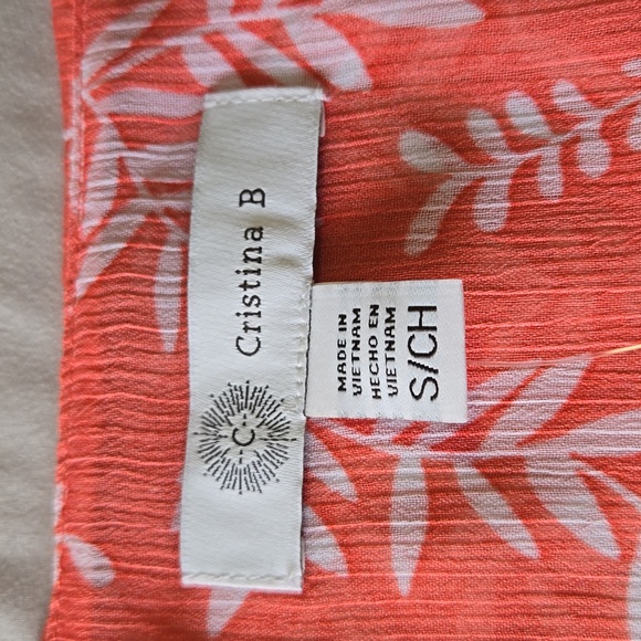 New! Women's small blouse - Picture 3 of 4